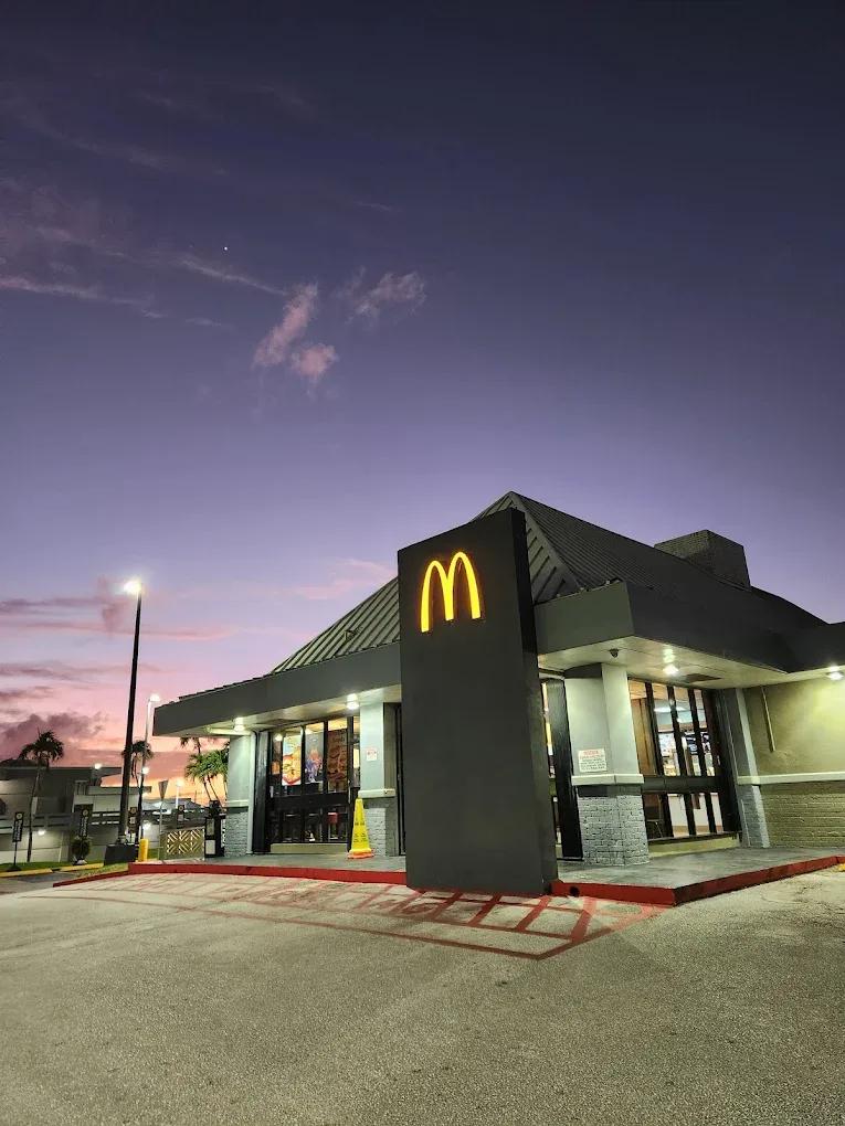 Mc Donald's - Tamuning - Restaurants - Tamuning