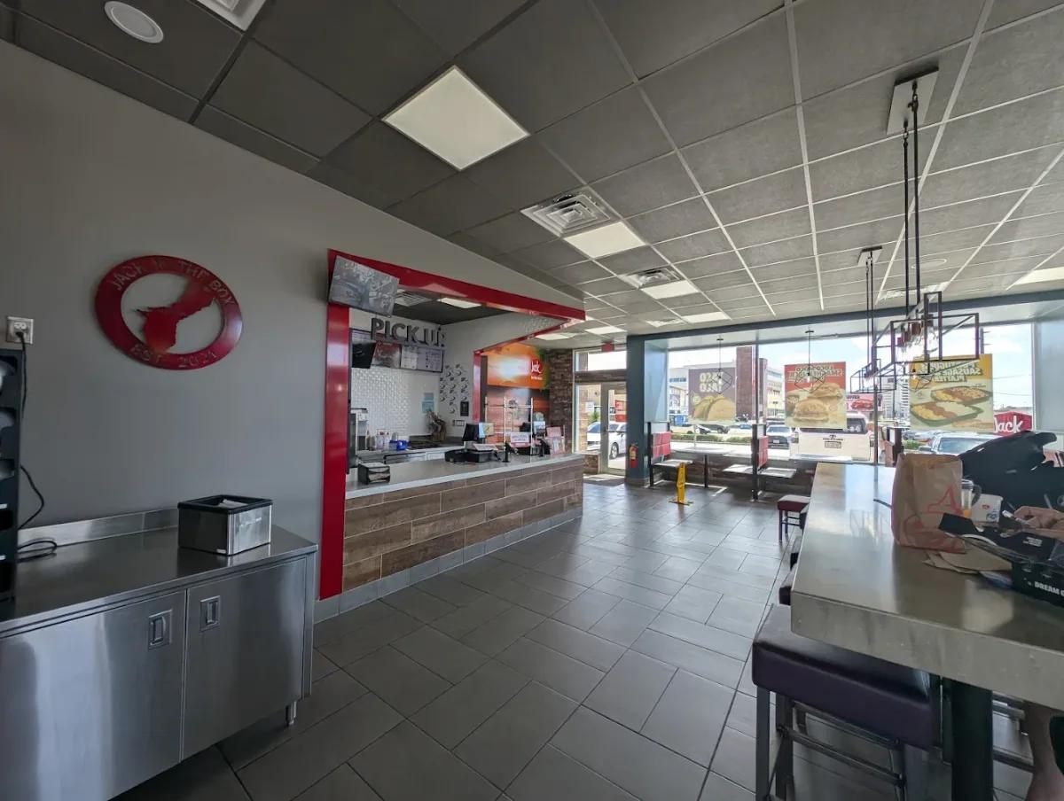 Jack in the Box -- Tamuning Marine Corps Dr 4