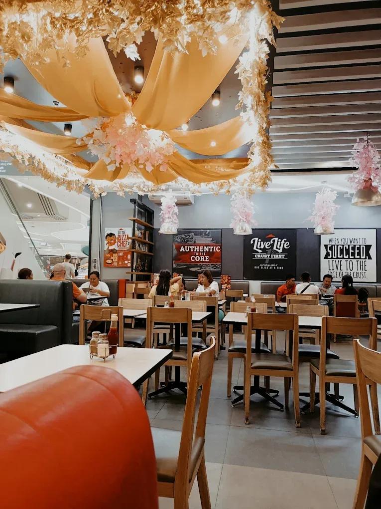 Pizza Hut SM Seaside 5