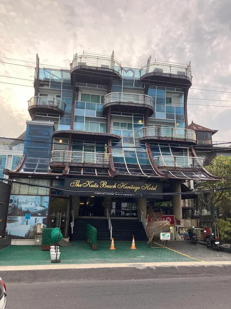 Kutabex Beach Front Hotel 3