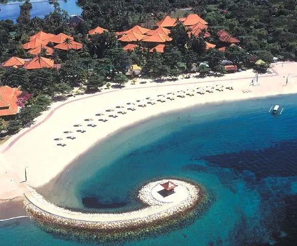 Bali Tropic Resort & Spa 4