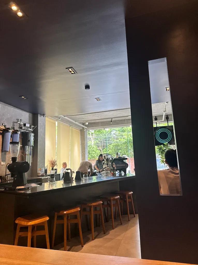 Tightrope Coffee - M. L. Quezon Avenue 5