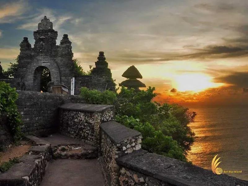 Uluwatu Temple 5