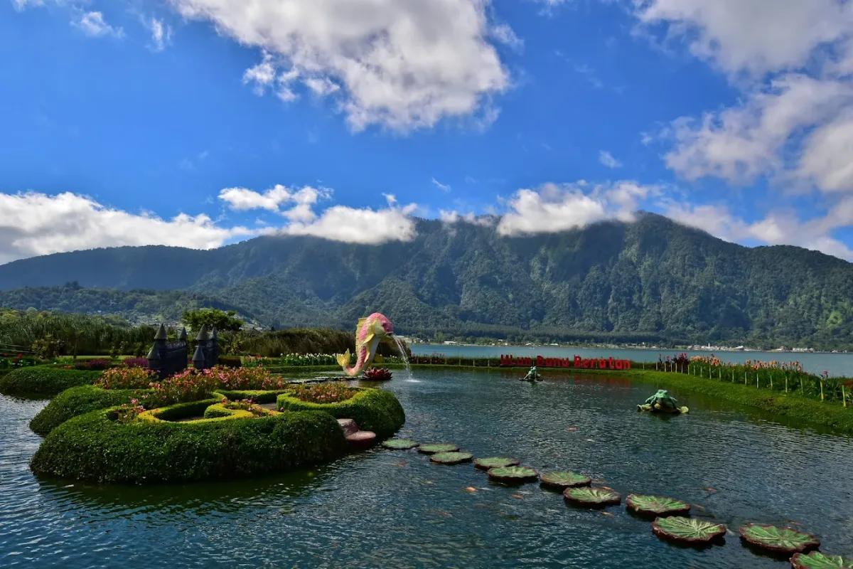 Tunjung Beji Ulun Danu Beratan Temple 5