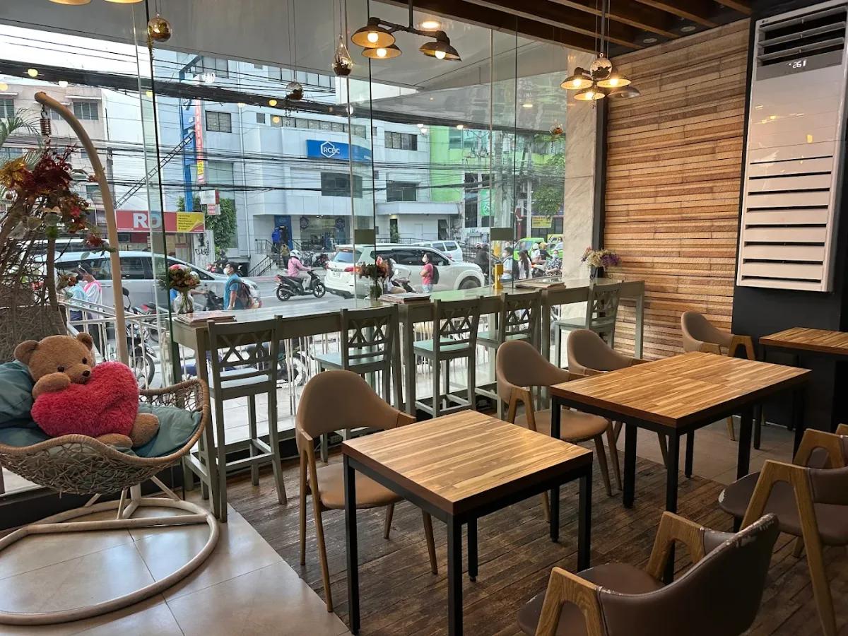 Cafe Talk Library - Cafes - Cebu City