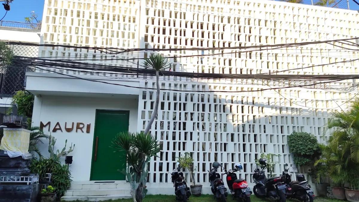 Mauri Restaurant 4