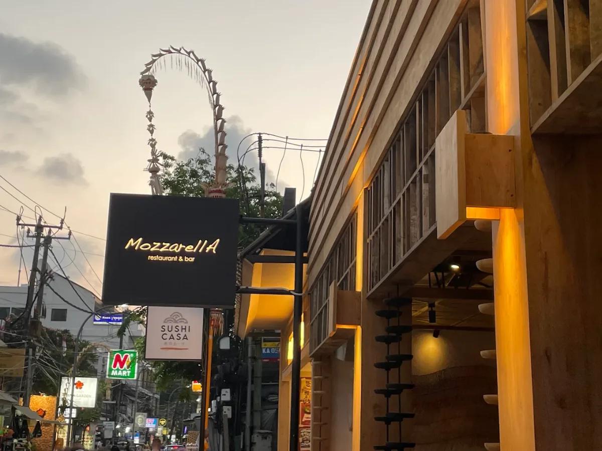 Mozzarella Restaurant & Bar Bali - The Magani Lantai 2 3