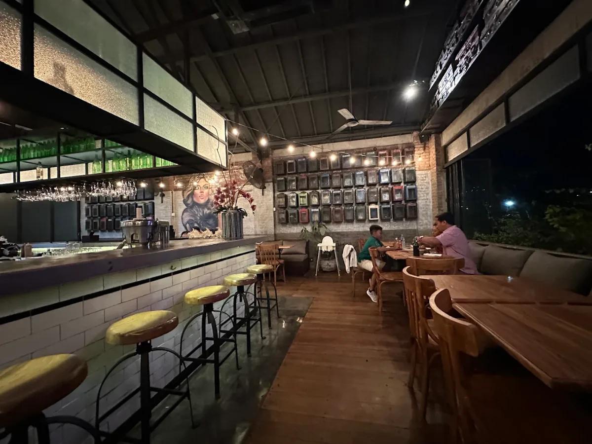 Corner House Bali 5