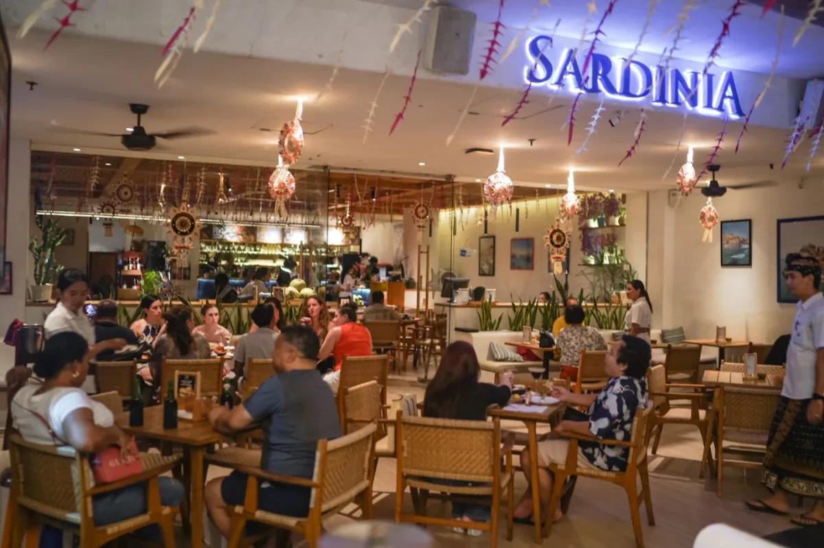 Cafe Sardinia 4