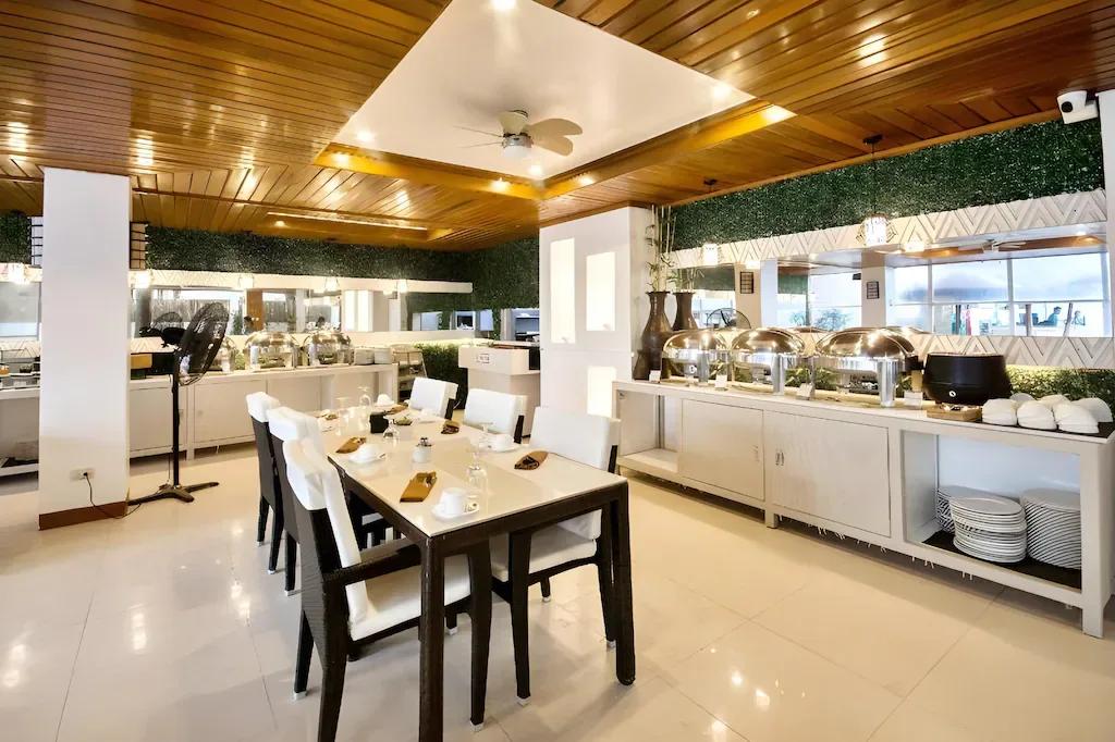 Sur Beach Resort 4