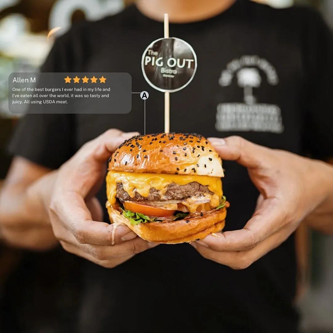 Pig Out Bistro - Restaurants - Station 1