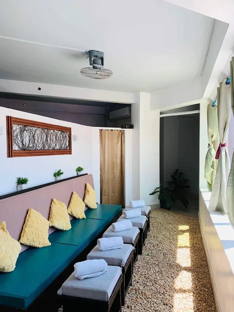 Dream Island Massage Clinic - Spas & Wellness - Balabag