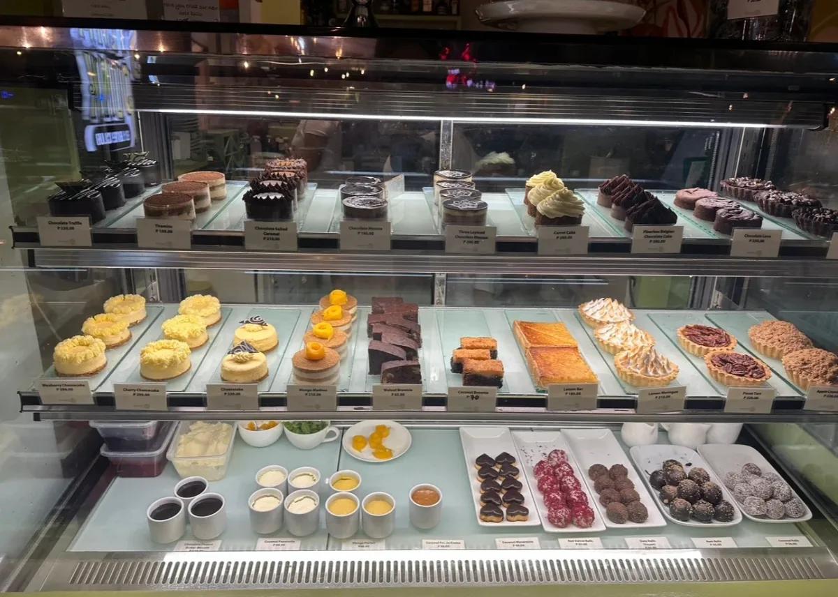 Lemoni Café and Restaurant 4