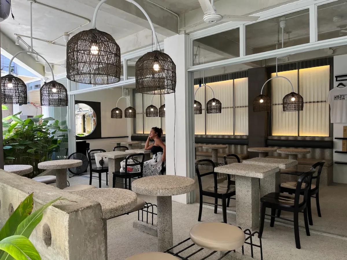 Blackfish Coffee Bar - Cafes - Station 1