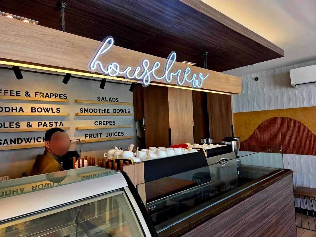 House Brew Cafe - Cafes - Station 2