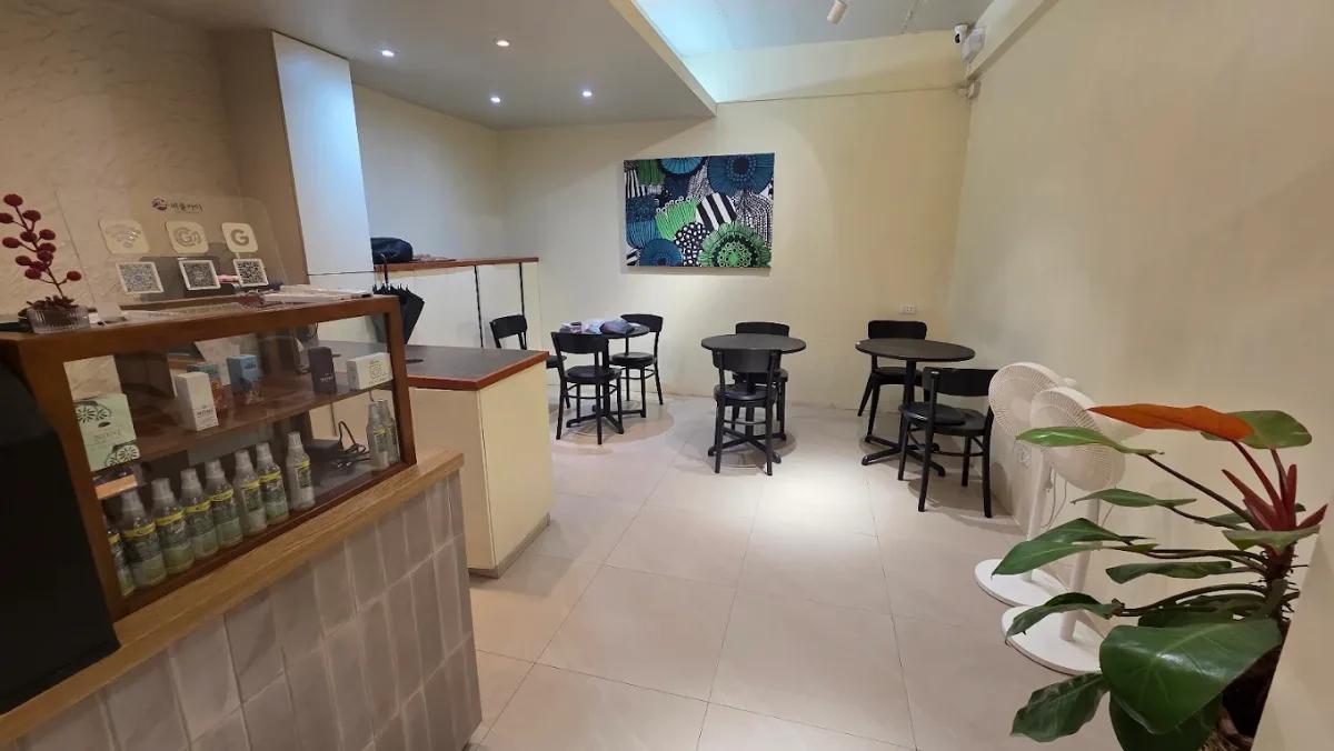 Purplecay Café 5