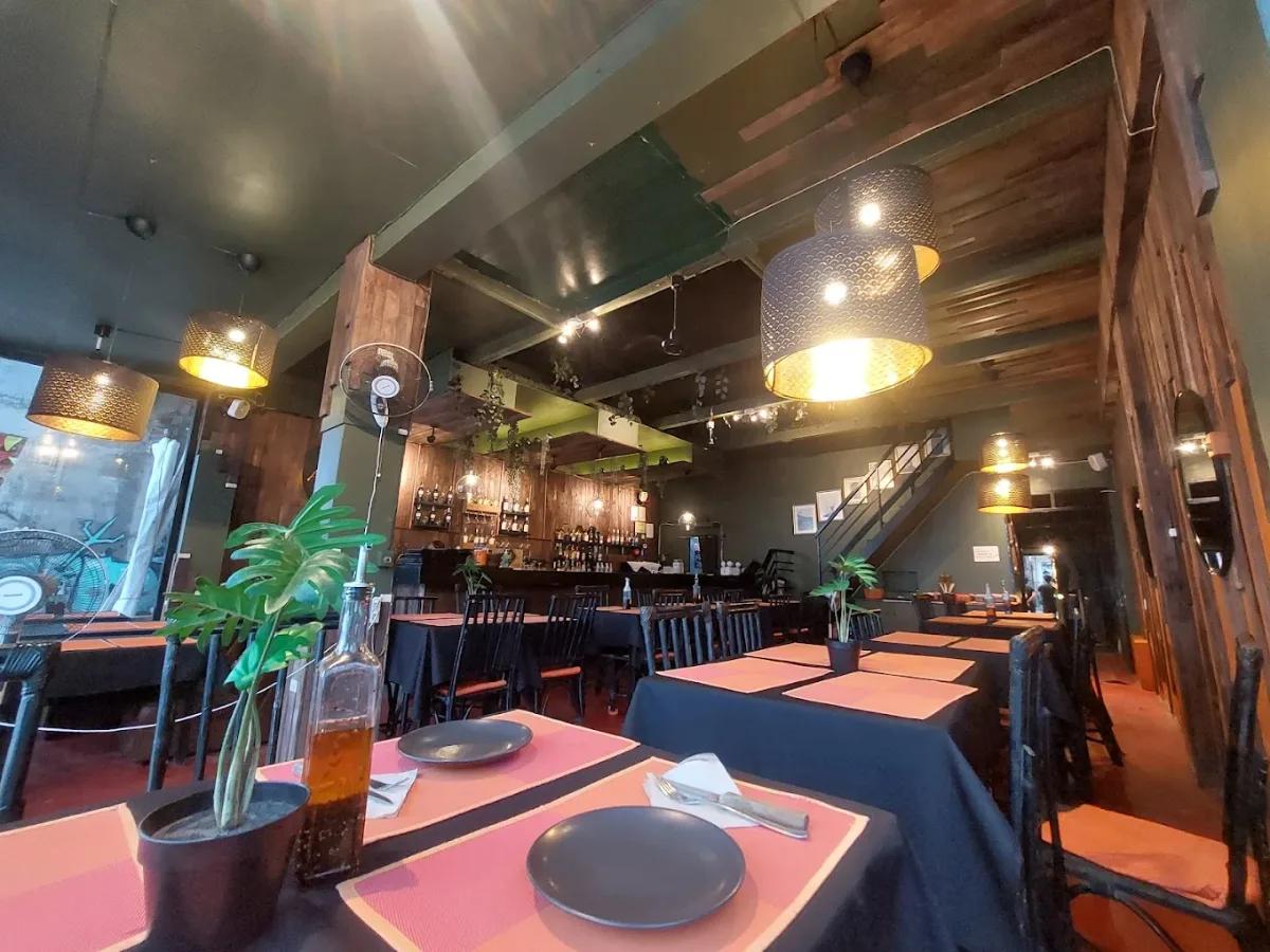 Trattoria Altrove - Restaurants - El Nido