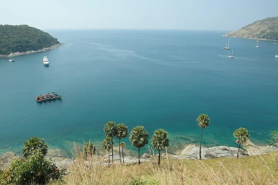 Nai Harn Beach 3