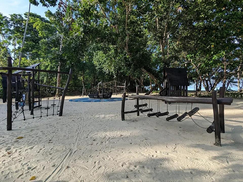 Lio Beach 2