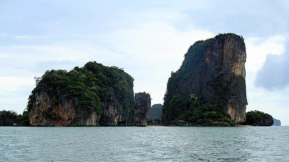 James Bond Island 2