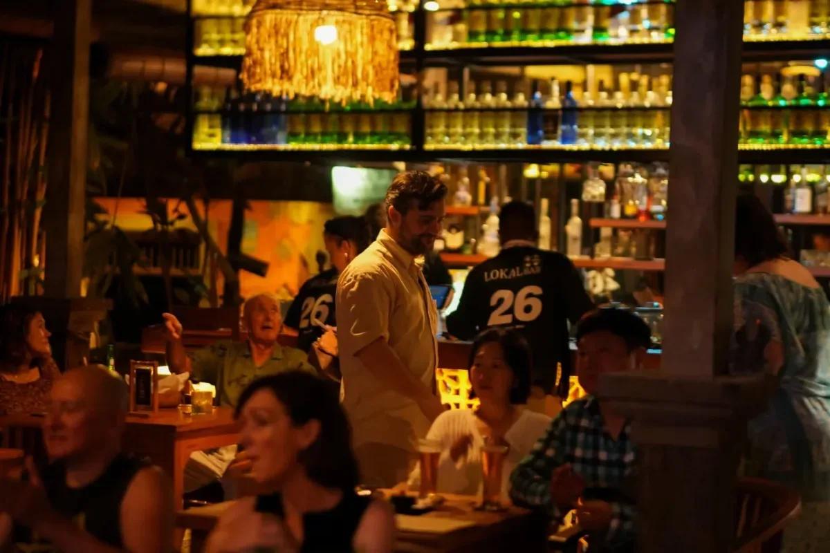 Lokal Bar Ubud - Bars & Clubs - Ubud