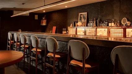 Moon Cocktail Bar - Bars & Clubs - Ubud