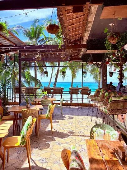 Y Not Beachbar Boracay - Bars & Clubs - Station 3