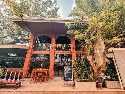 Boracay Island Brewing Company - Bars & Clubs - Station 3