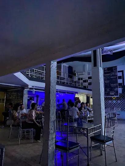 Olé Live Music + Bar - Bars & Clubs - Mandaue