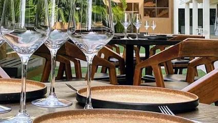 The Weekend - Steakhouse & Bar - Restaurants - Cebu City