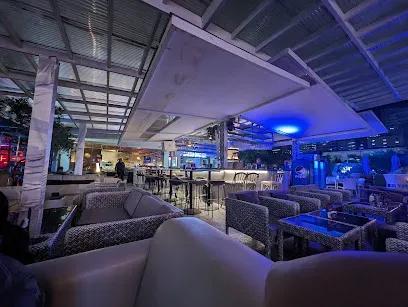 F Cafe and Bar - 88th Avenue