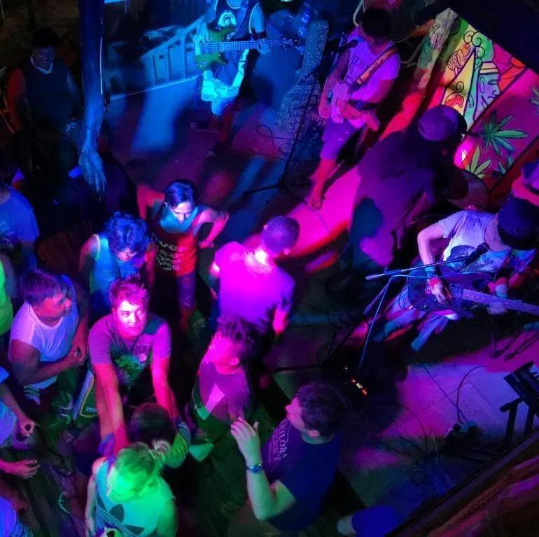 Pukka Bar - Bars & Clubs - El Nido