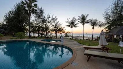 Good Days Lanta Beach Resort