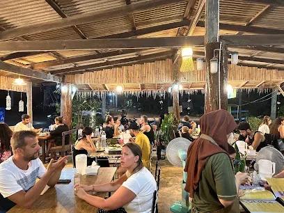 Yawee Restaurant