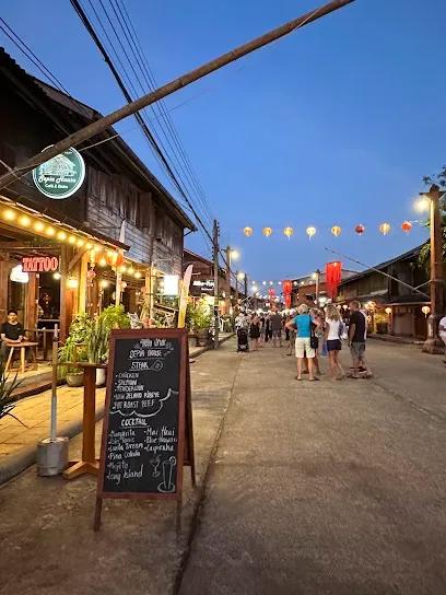 Old Town Lanta Street Market - Shopping - Koh Lanta Yai
