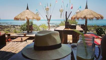 Rock Beach Bar - Bars & Clubs - Saladan