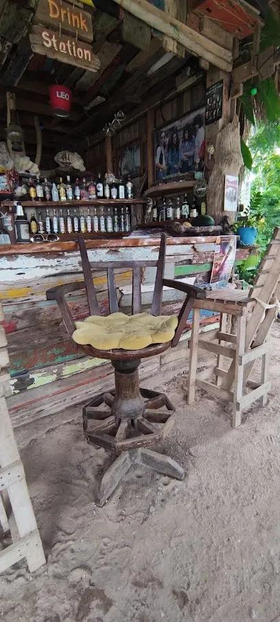 Free zone bar - Bars & Clubs - Saladan