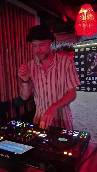 The Ozone Beach Bar & Club - Koh Lanta
