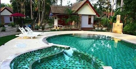 Phalarn Inn Resort - Hotels - Maenam