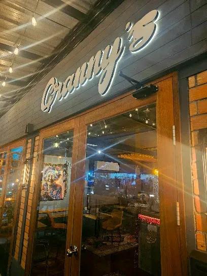 Granny's - Restaurants - Maenam