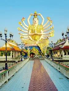 Wat Plai Laem