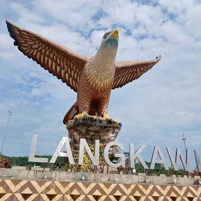 Dataran Lang