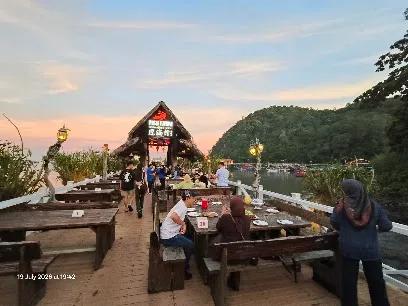 Fish Farm Restaurant & Resort