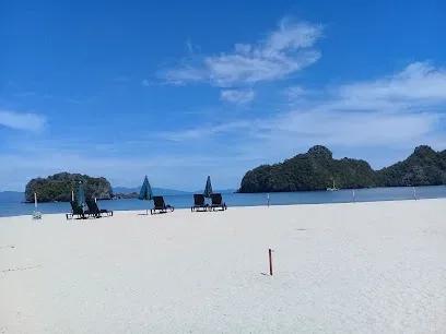 Tanjung Rhu Beach