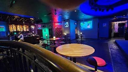 Woodpecker Sports Bar & Lounge, Kuah