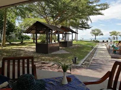 Sunset Pool Bar - Tanjung Rhu Resort