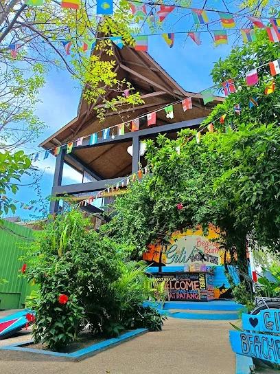 Gili Beach Bum Hostel (Beachfront) – Gili Trawangan
