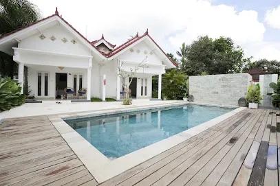 Sans Kuta Villas