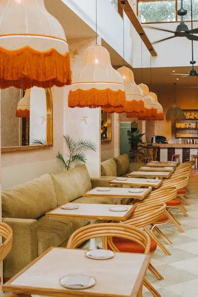 El Bazar Cafe & Restaurant