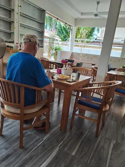 Warung Four 4D SENGGIGI LOMBOK